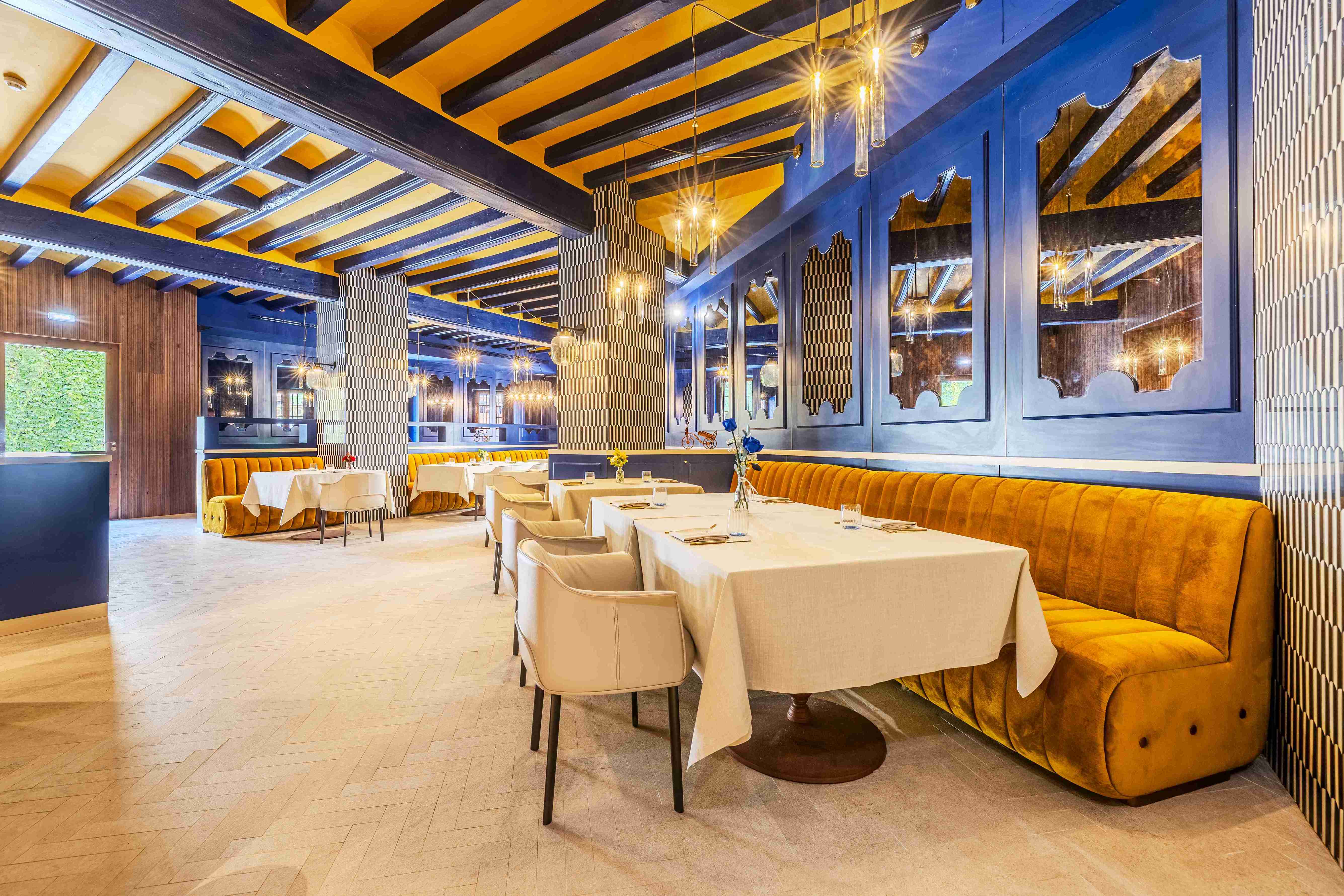 <h2 class="ql-align-center">TOY RISTORANTE </h2><p><br></p>