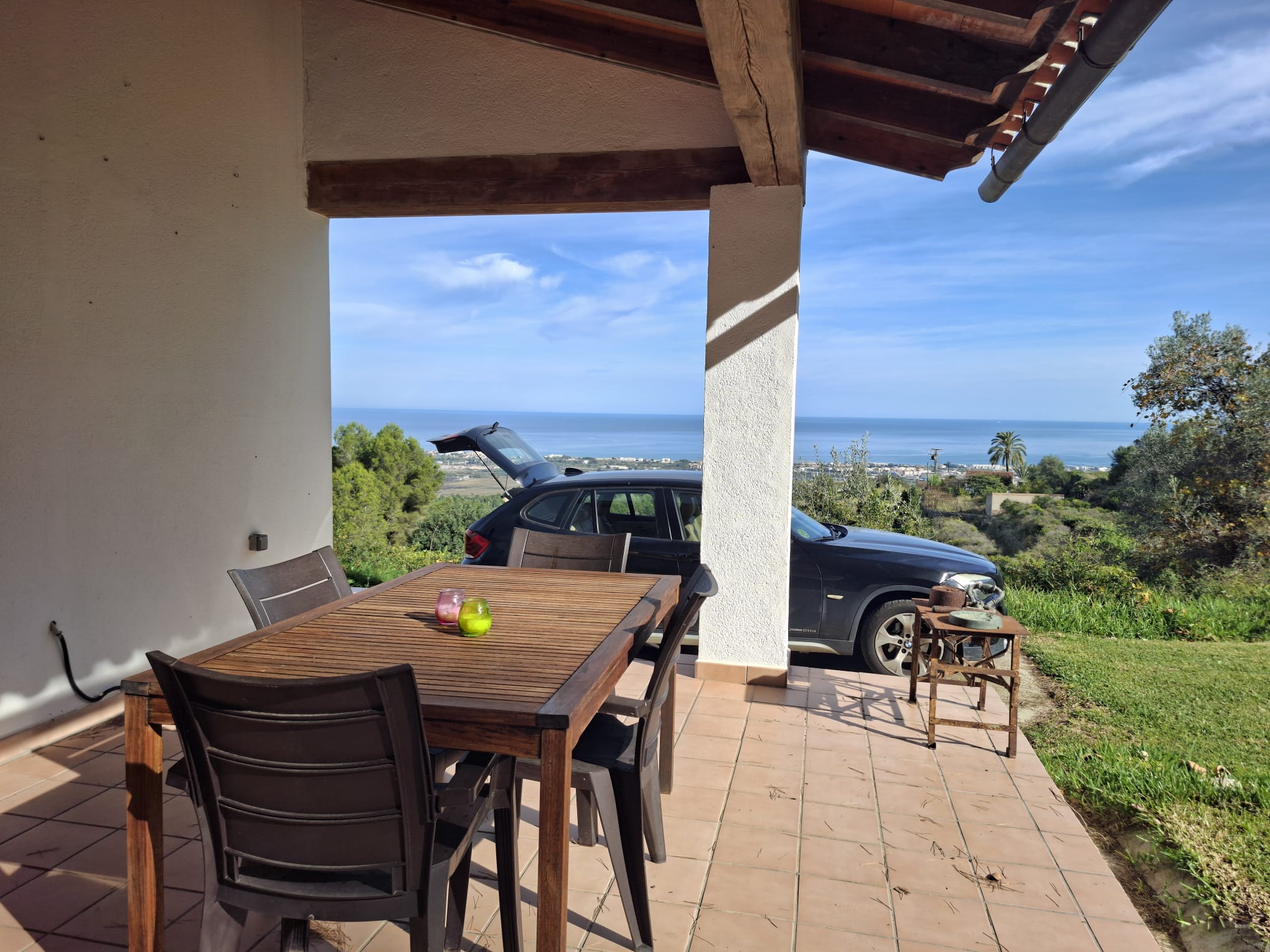 Finca en la montaña con vistas al mar