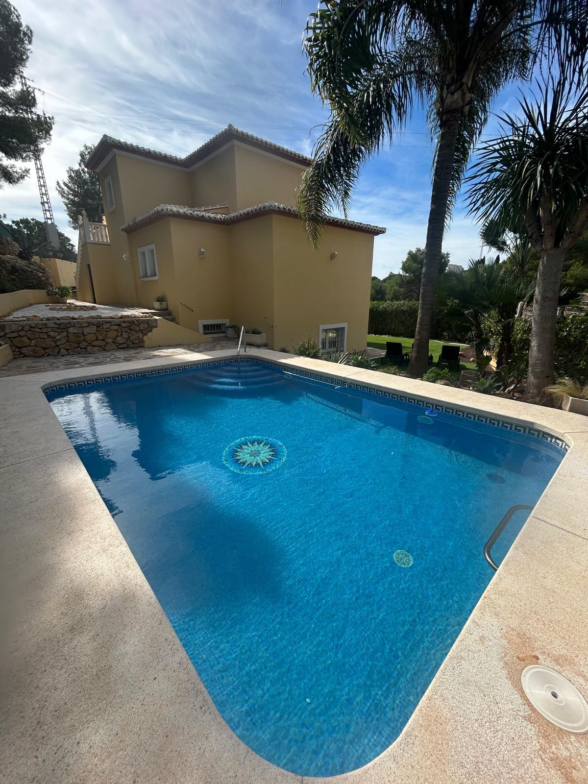 Chalet a la venta en La Corona de Jávea