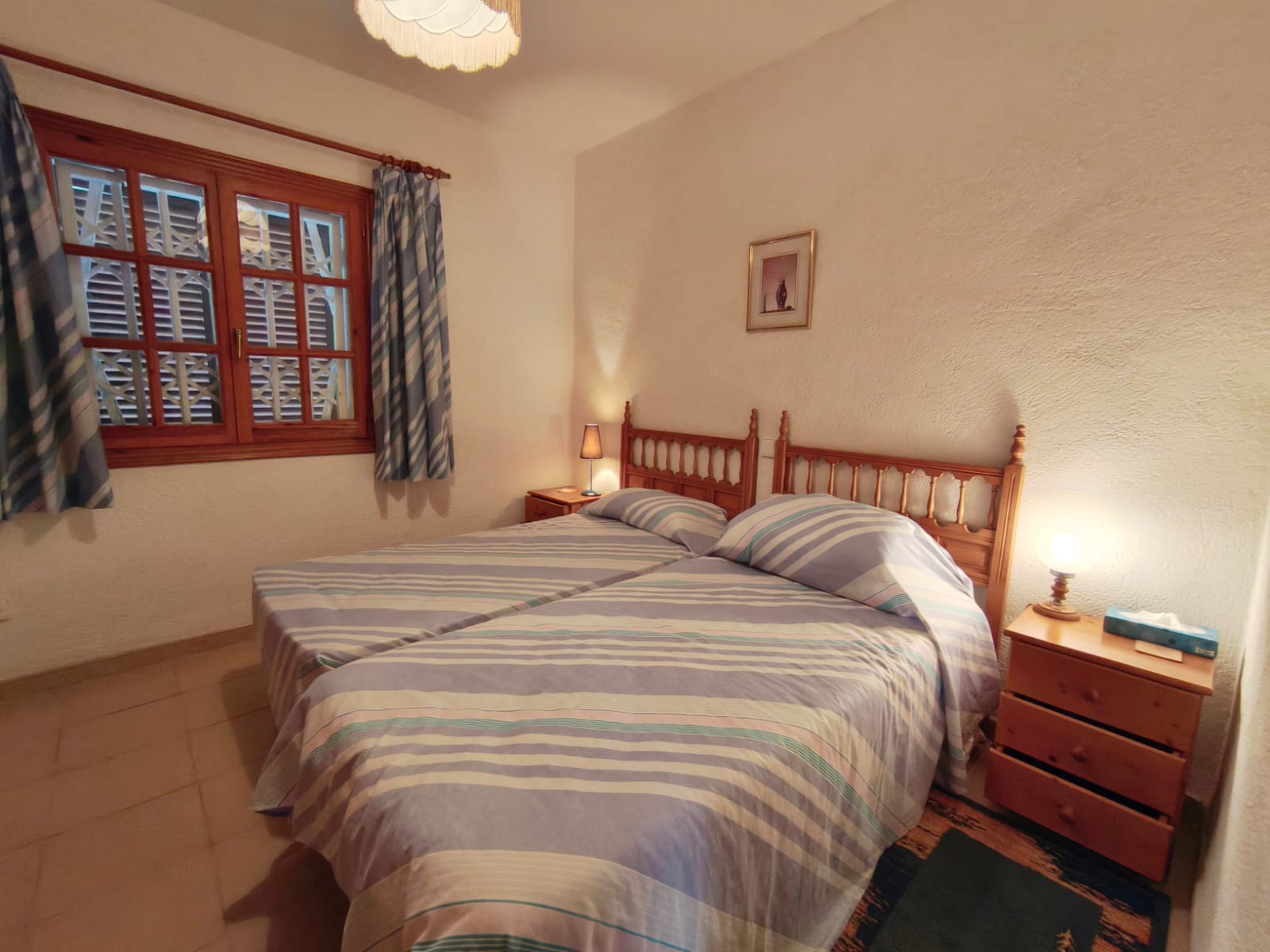 Chalet individual con jardín y porche en La Sella, cerca del campo de golf