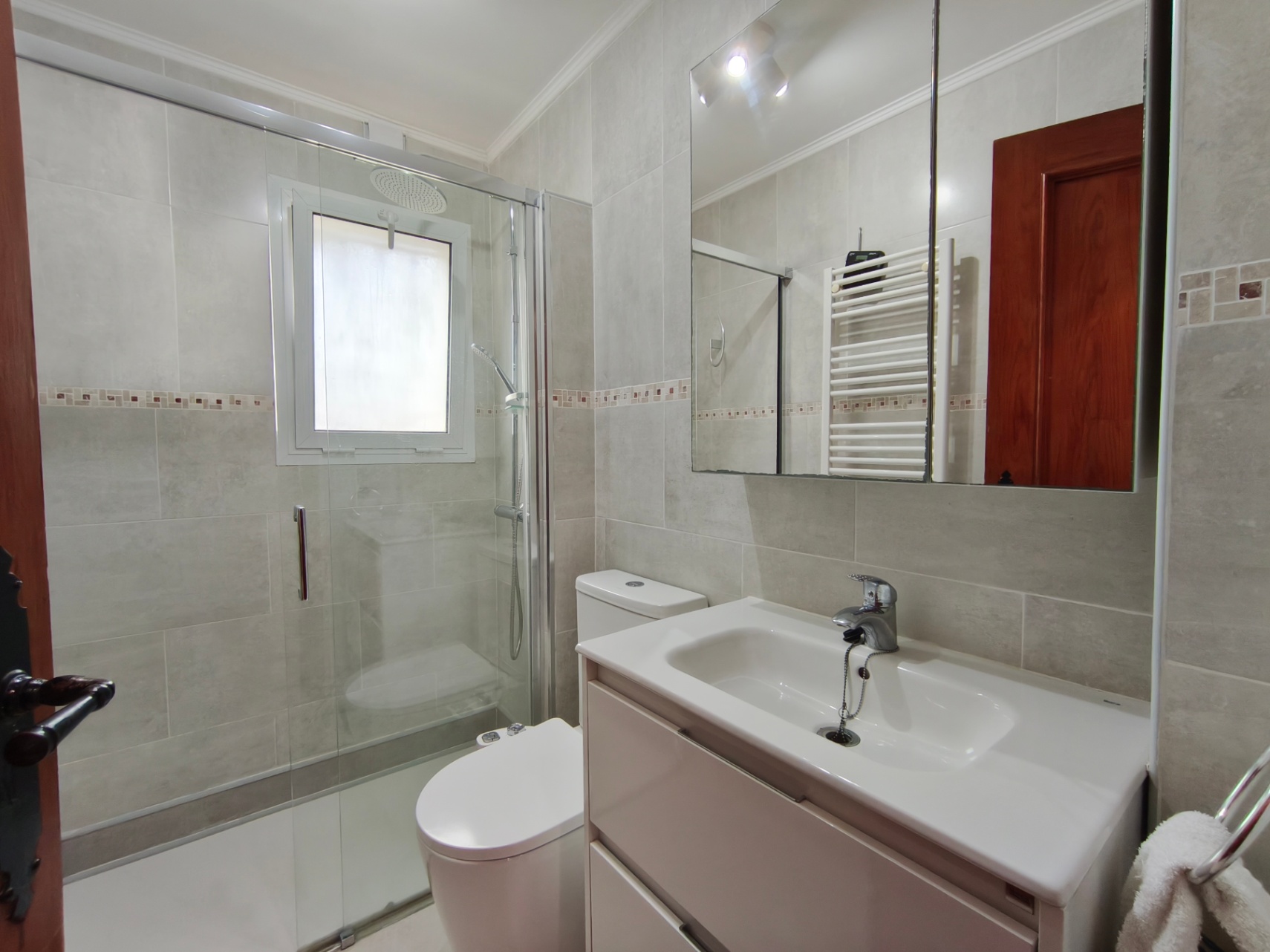 Apartamento acogedor y reformado en La Sella – ¡Ideal para vivir o invertir!