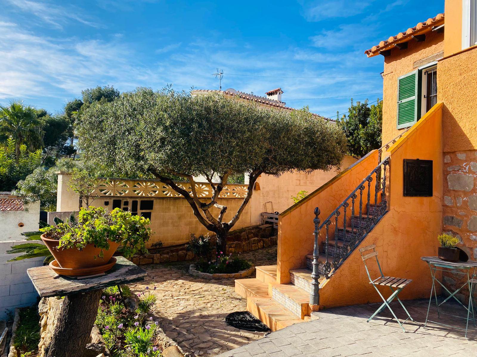 VILLA CON VISTAS AL MONTGÓ