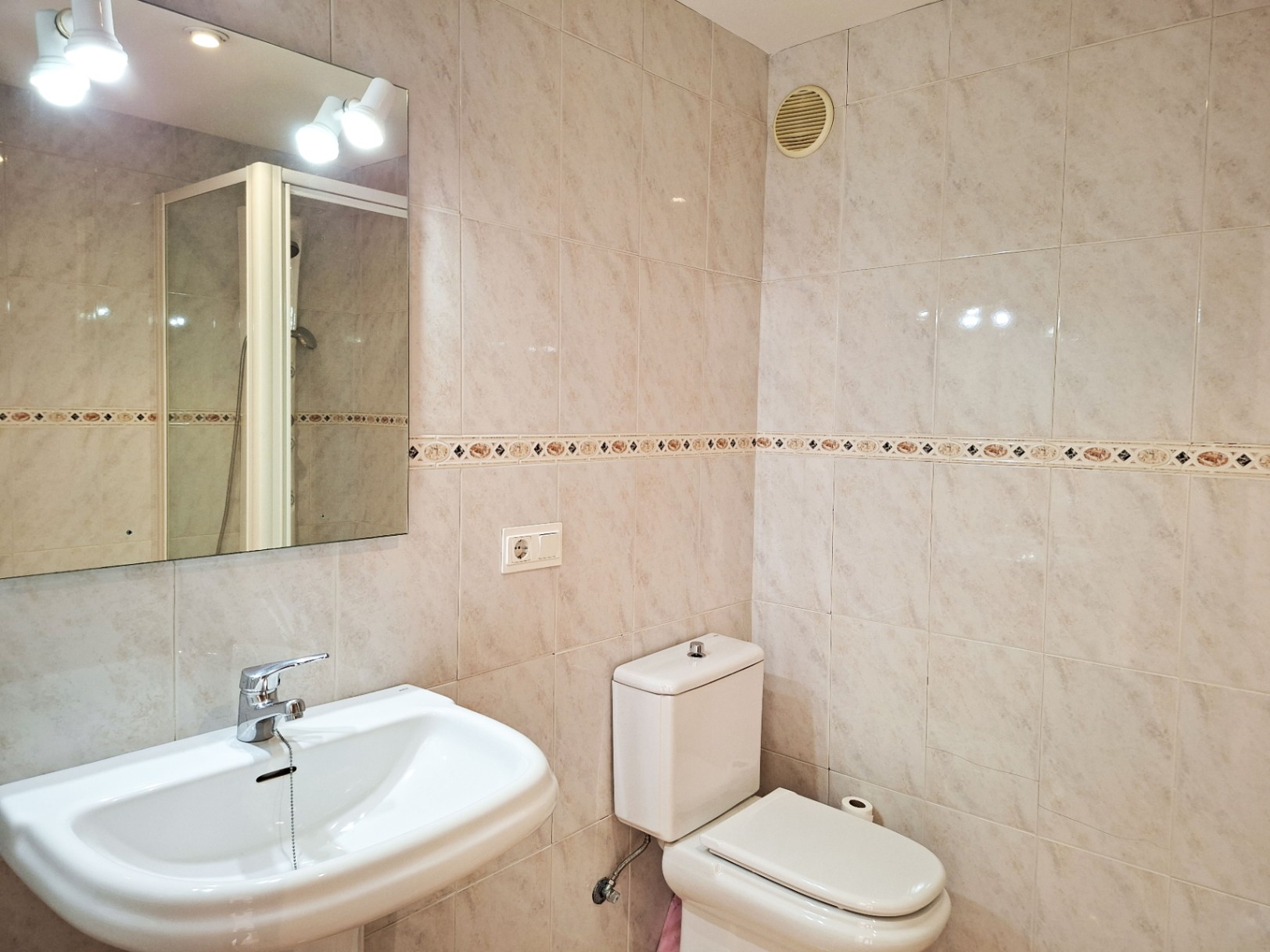 Fantástico apartamento con vistas al mar en pleno casco urbano de Altea