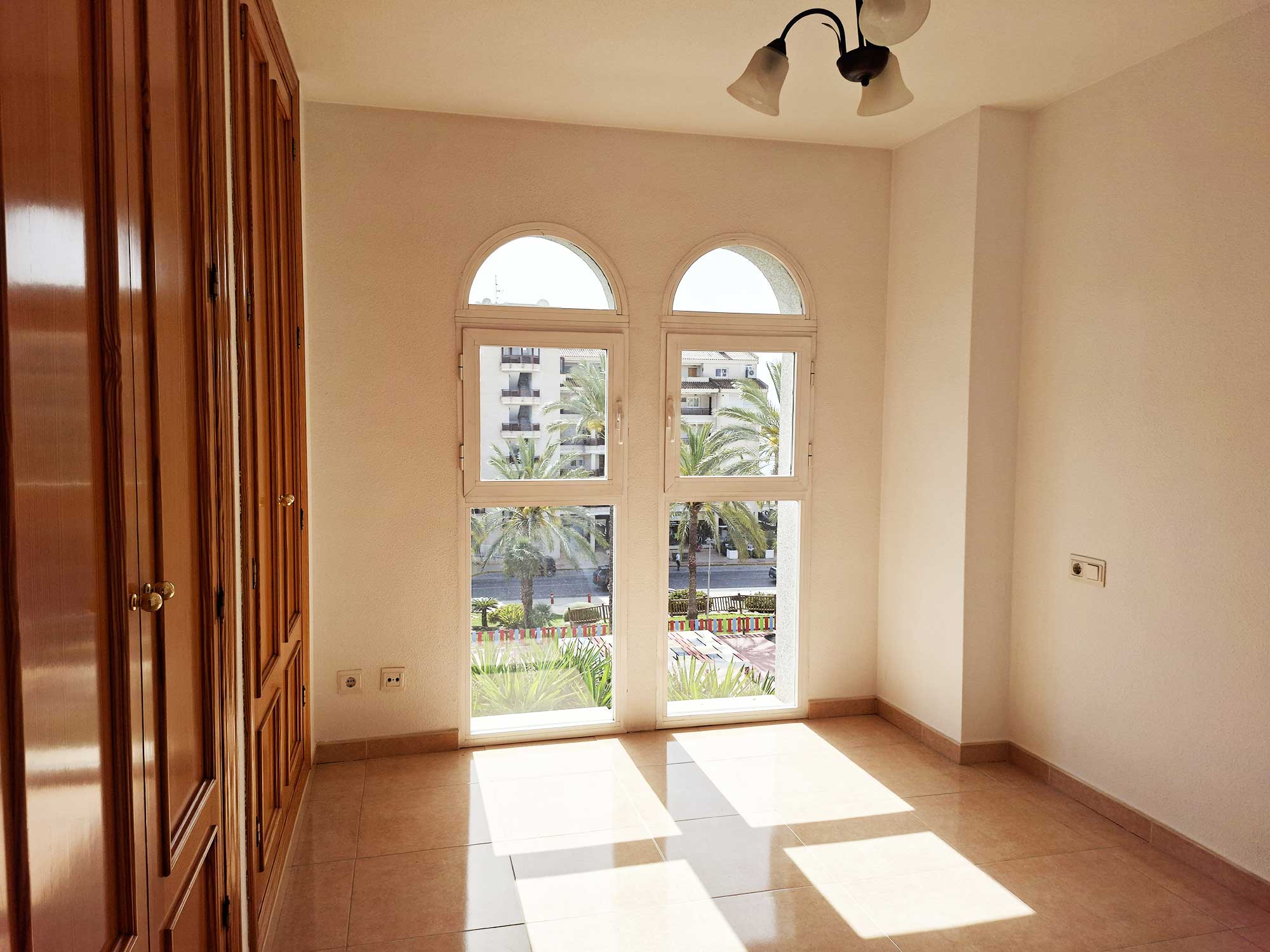 Fantástico apartamento con vistas al mar en pleno casco urbano de Altea