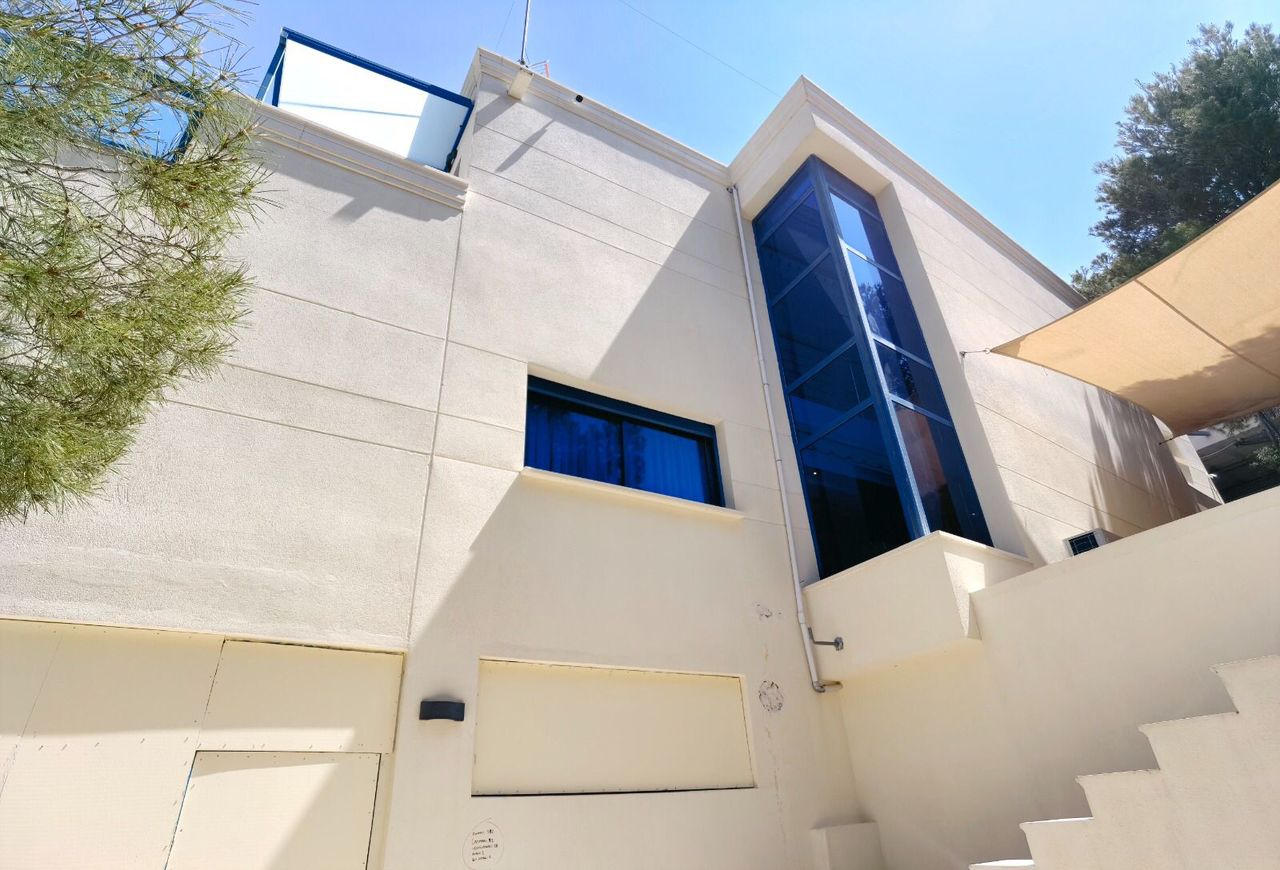 ¡Villa espectacular en Altea por solo 895.000 €!
