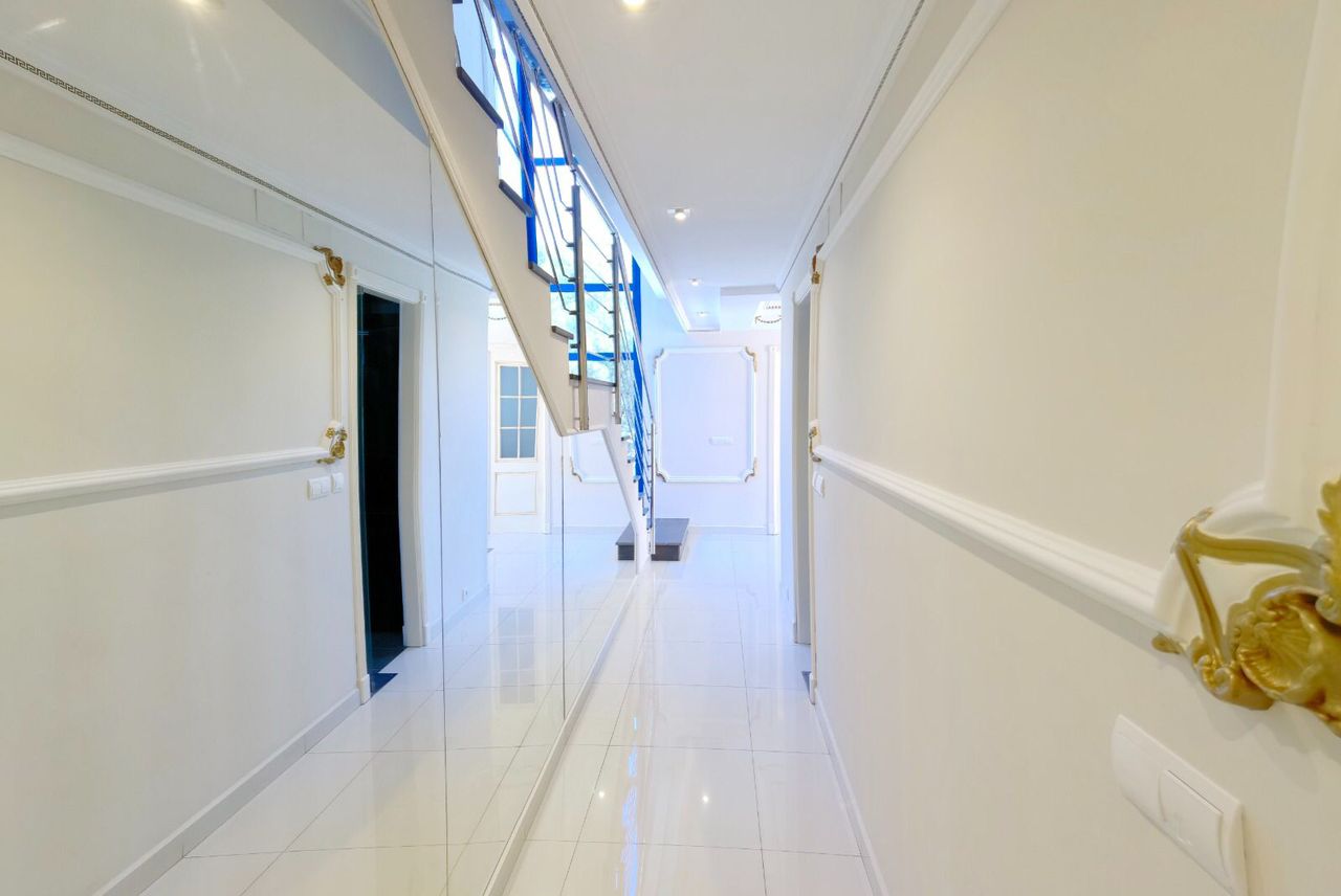 ¡Villa espectacular en Altea por solo 895.000 €!