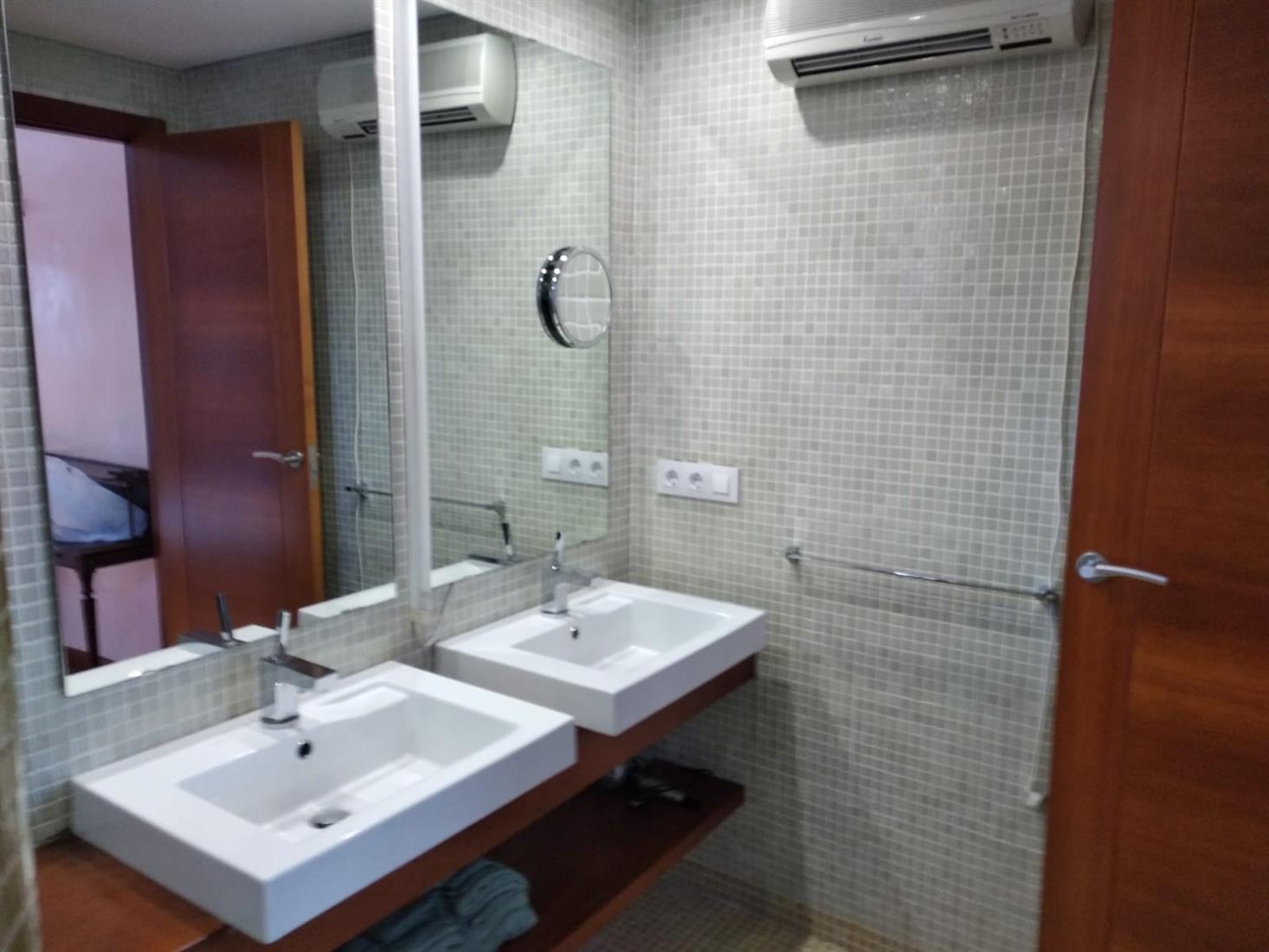 CHALET EN EXCLUSIVA URBANIZACIÓN 