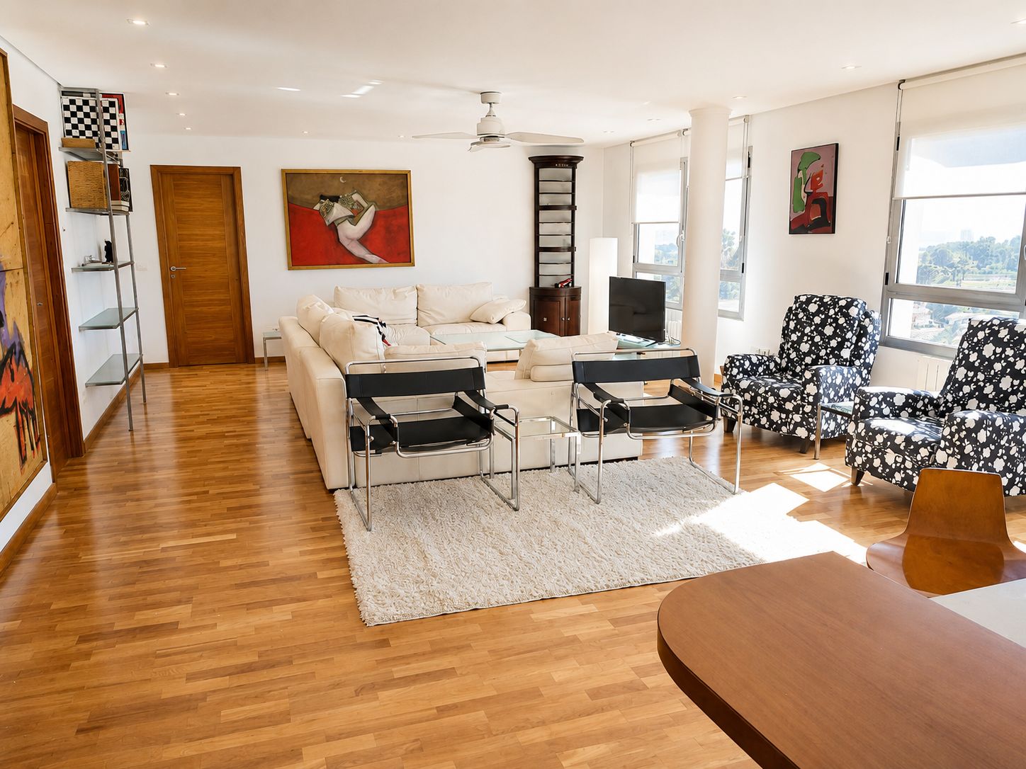 CHALET EN EXCLUSIVA URBANIZACIÓN 