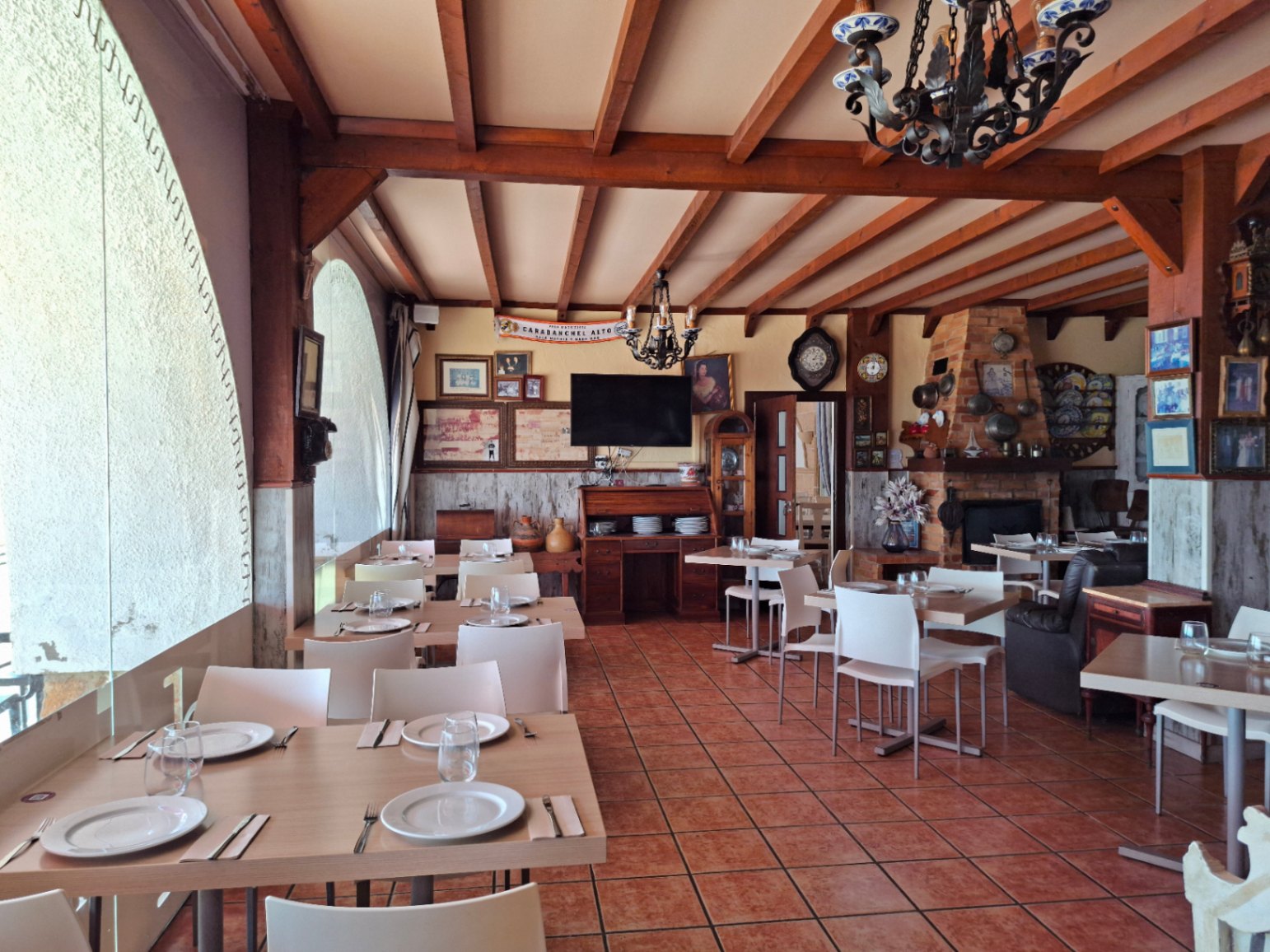 Restaurante en venta en Playa, Daimús - 180 m² y terraza de 60 m²