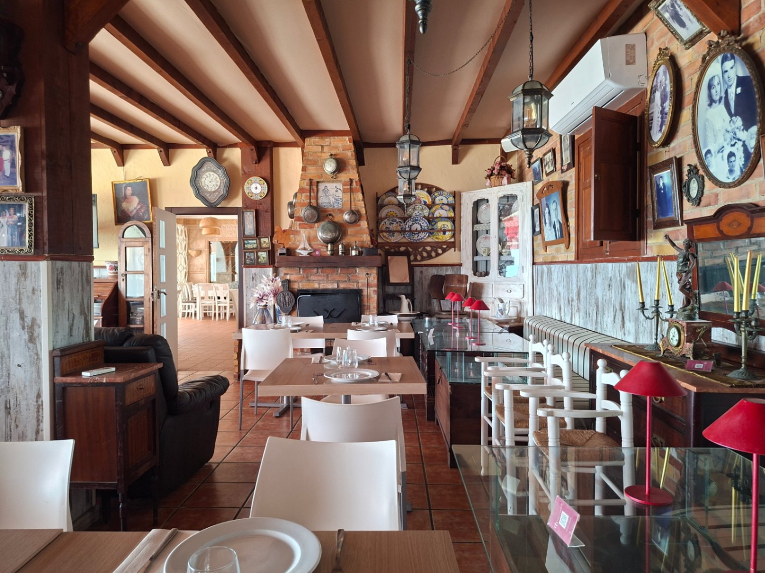 Restaurante en venta en Playa, Daimús - 180 m² y terraza de 60 m²