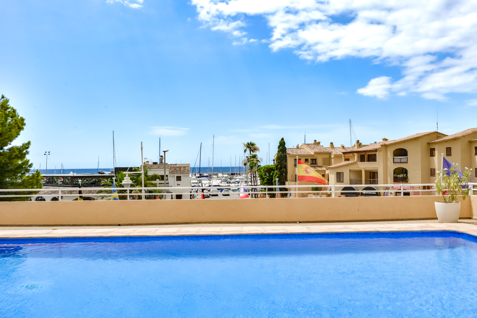 Ático en primera línea en Altea