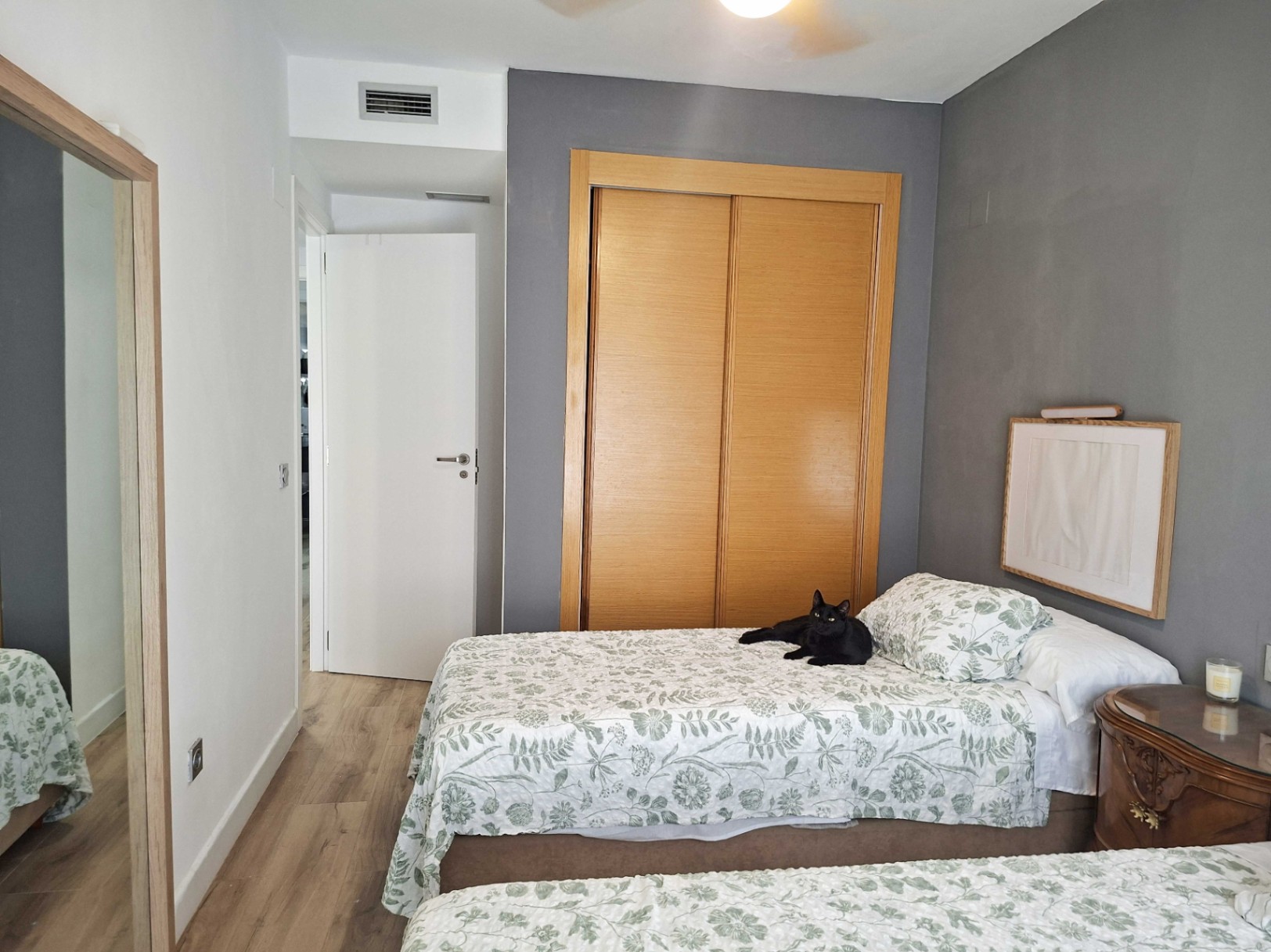 Piso de 3 dormitorios con piscina comunitaria y garaje en Dénia