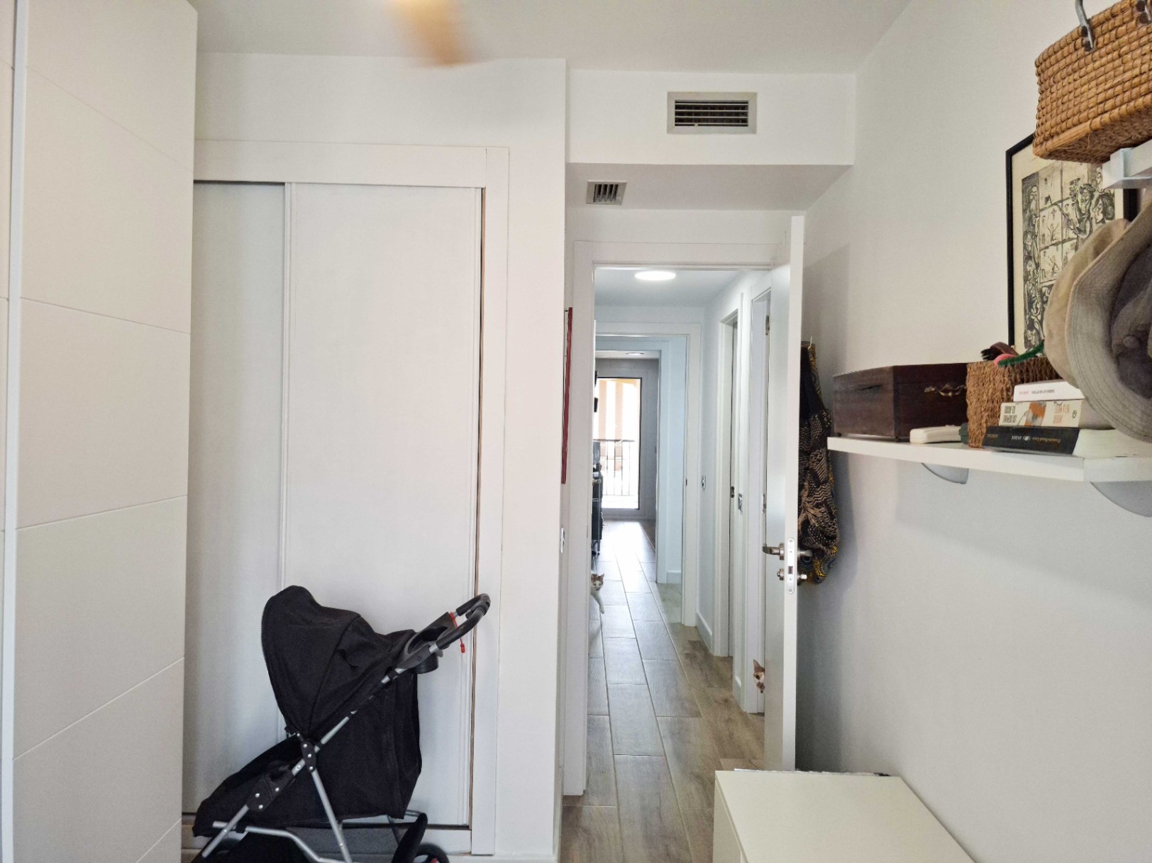 Piso de 3 dormitorios con piscina comunitaria y garaje en Dénia