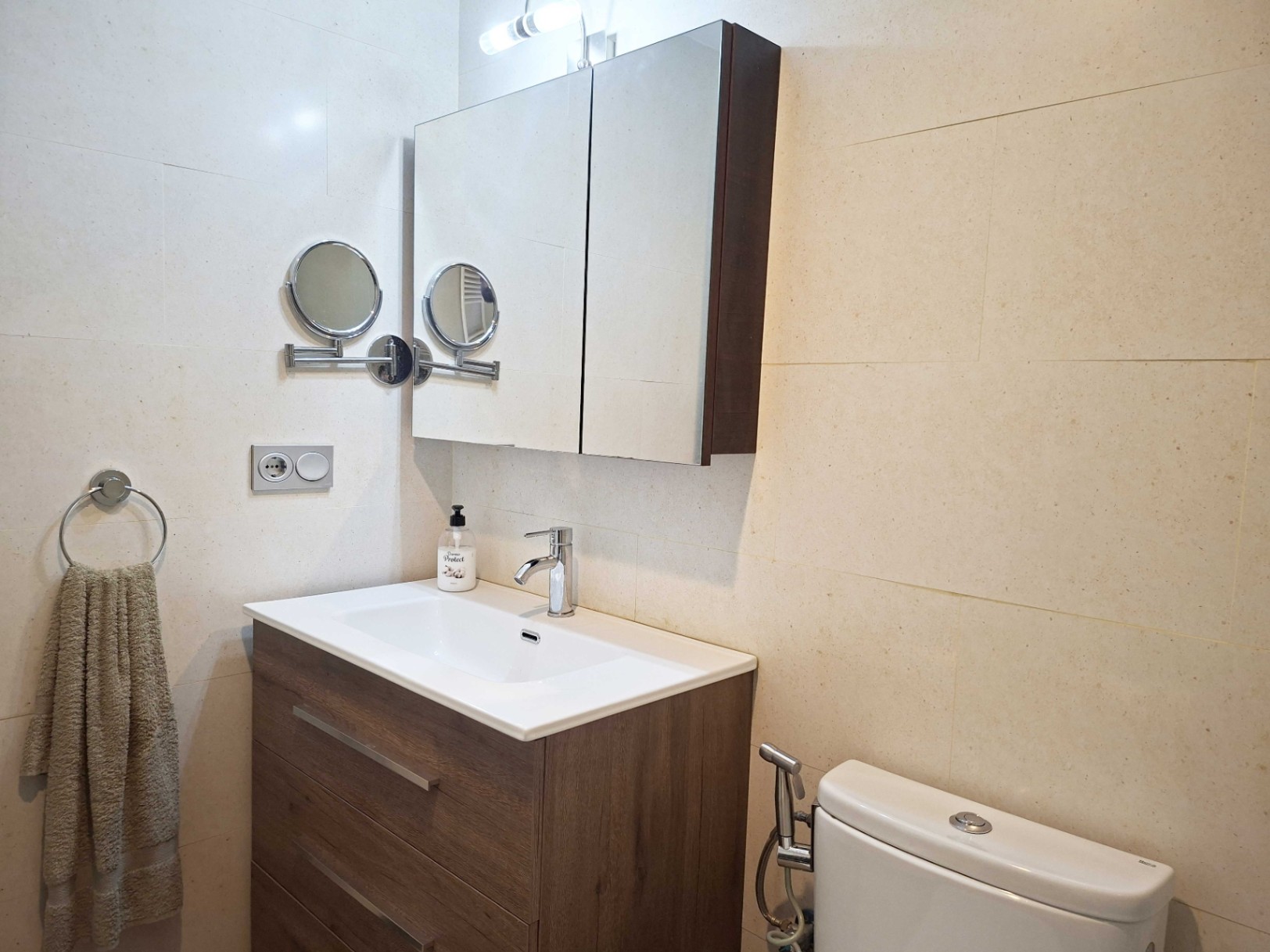 Piso de 3 dormitorios con piscina comunitaria y garaje en Dénia