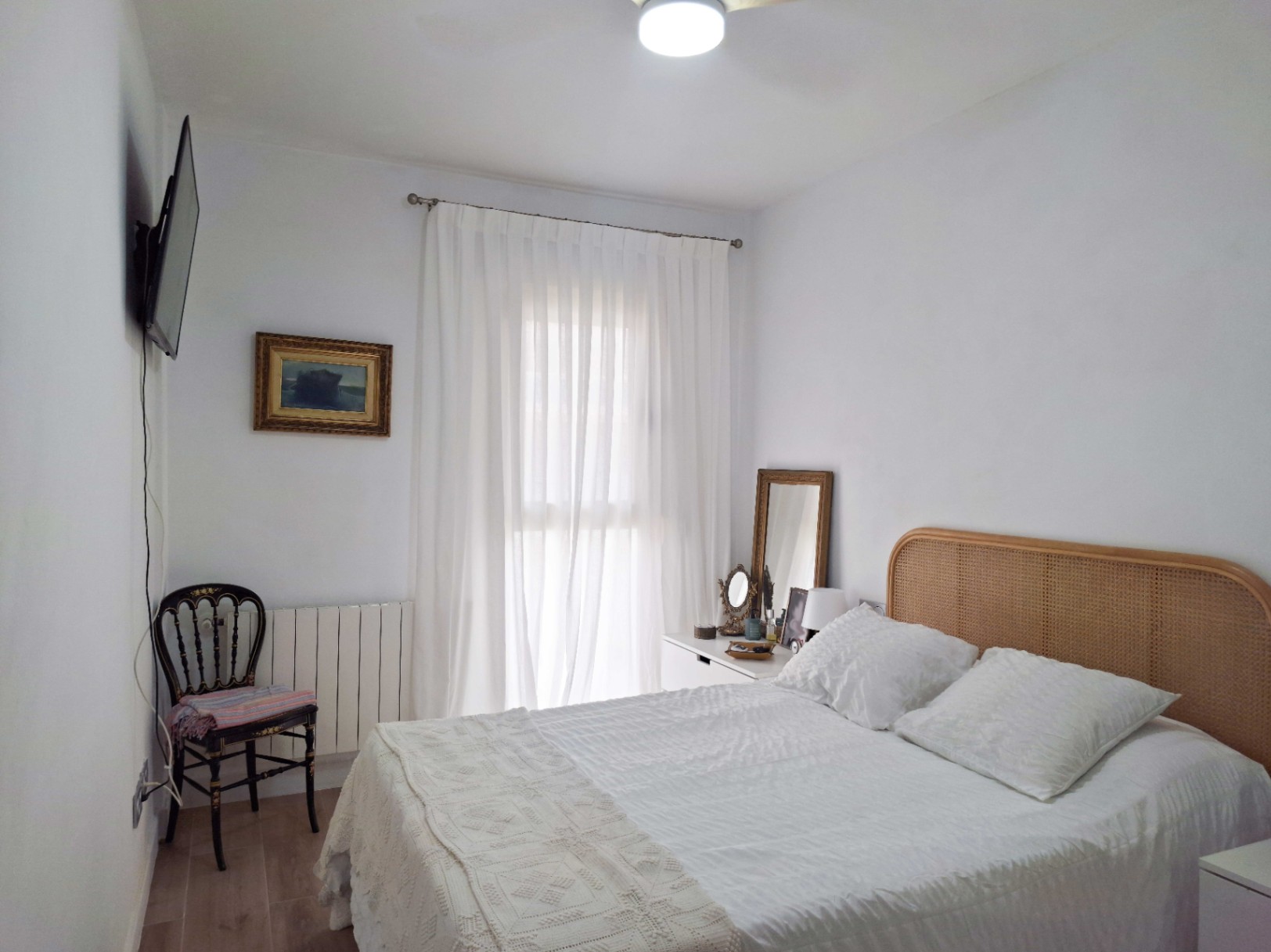 Piso de 3 dormitorios con piscina comunitaria y garaje en Dénia