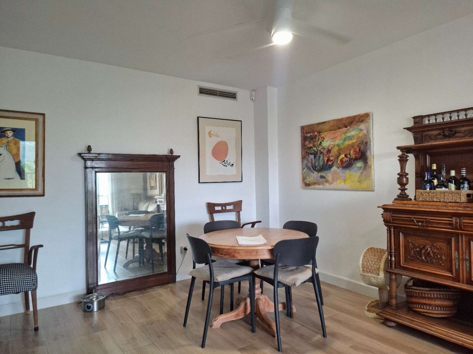 Piso de 3 dormitorios con piscina comunitaria y garaje en Dénia
