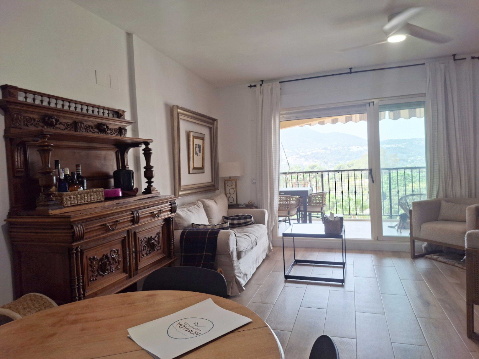 Piso de 3 dormitorios con piscina comunitaria y garaje en Dénia
