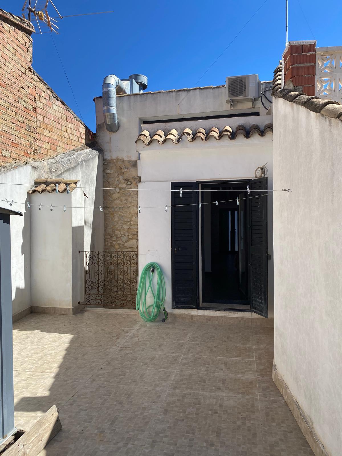 CASA DE PUEBLO REFORMADA CON RESTAURANTE