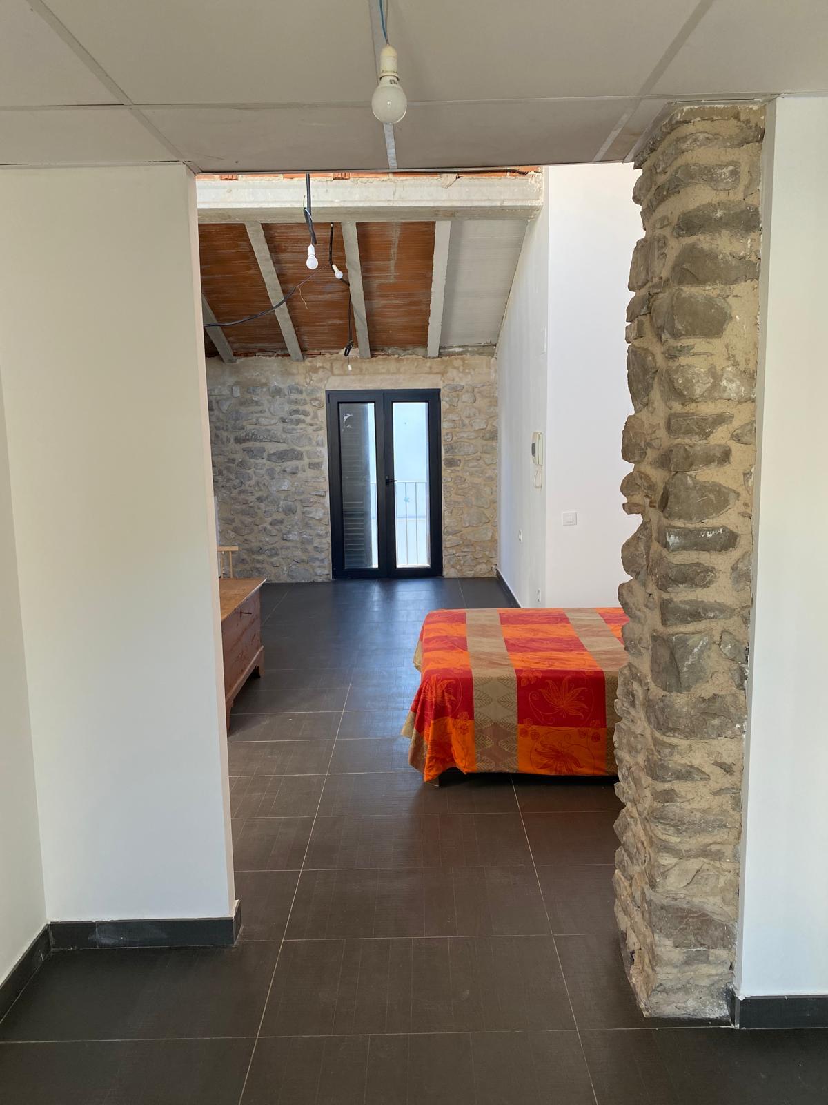 CASA DE PUEBLO REFORMADA CON RESTAURANTE
