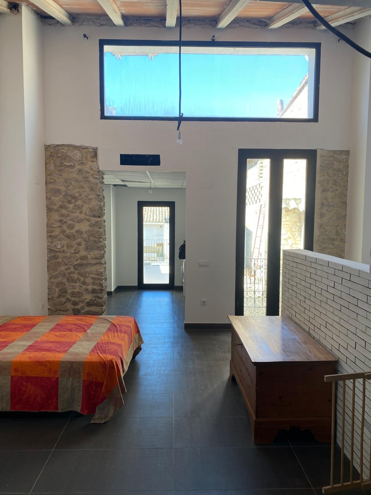 CASA DE PUEBLO REFORMADA CON RESTAURANTE