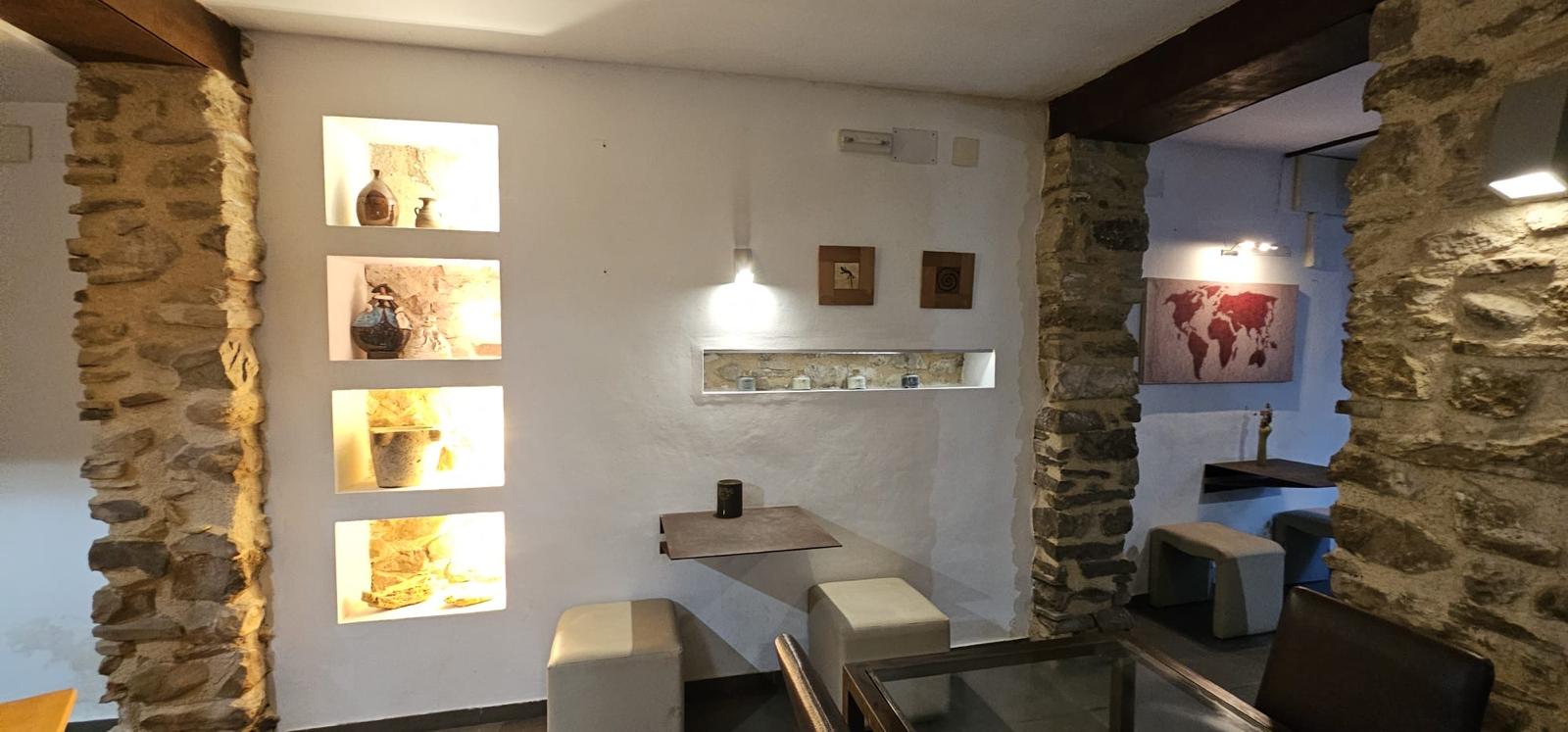 CASA DE PUEBLO REFORMADA CON RESTAURANTE
