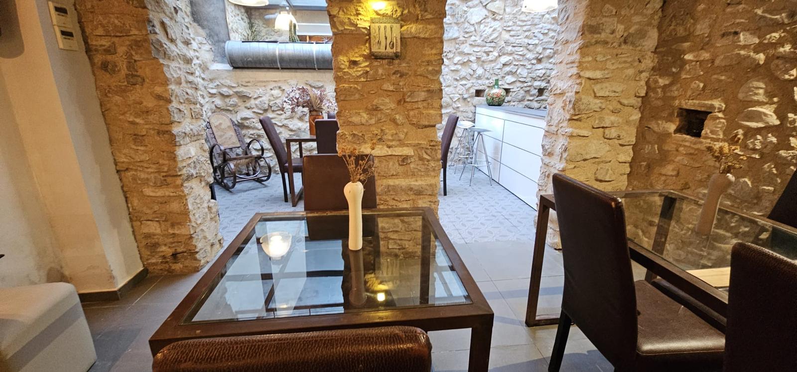 CASA DE PUEBLO REFORMADA CON RESTAURANTE