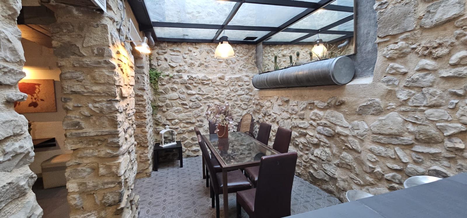 CASA DE PUEBLO REFORMADA CON RESTAURANTE