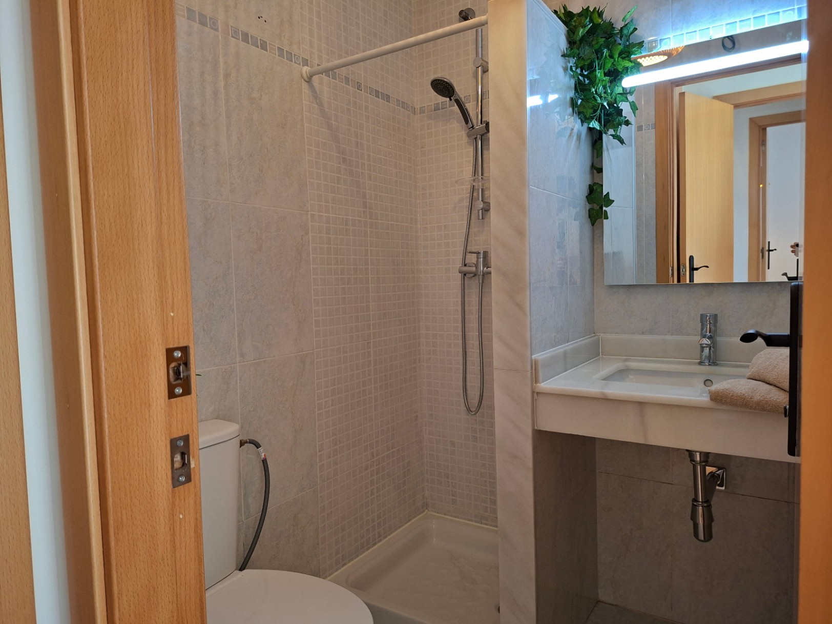 Apartamentos junto al golf en La Sella, con vistas al Montgó y al mar