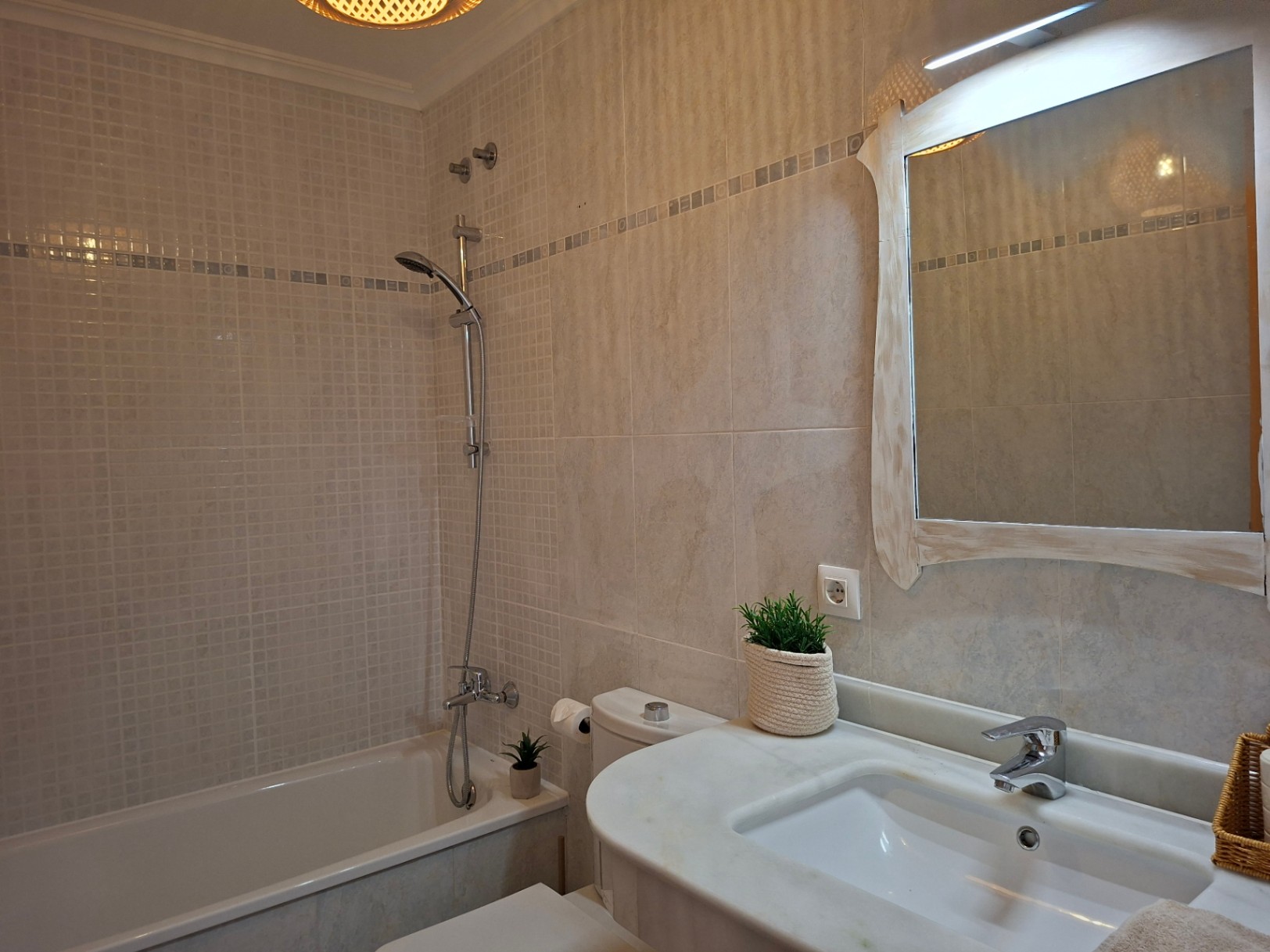 Apartamentos junto al golf en La Sella, con vistas al Montgó y al mar