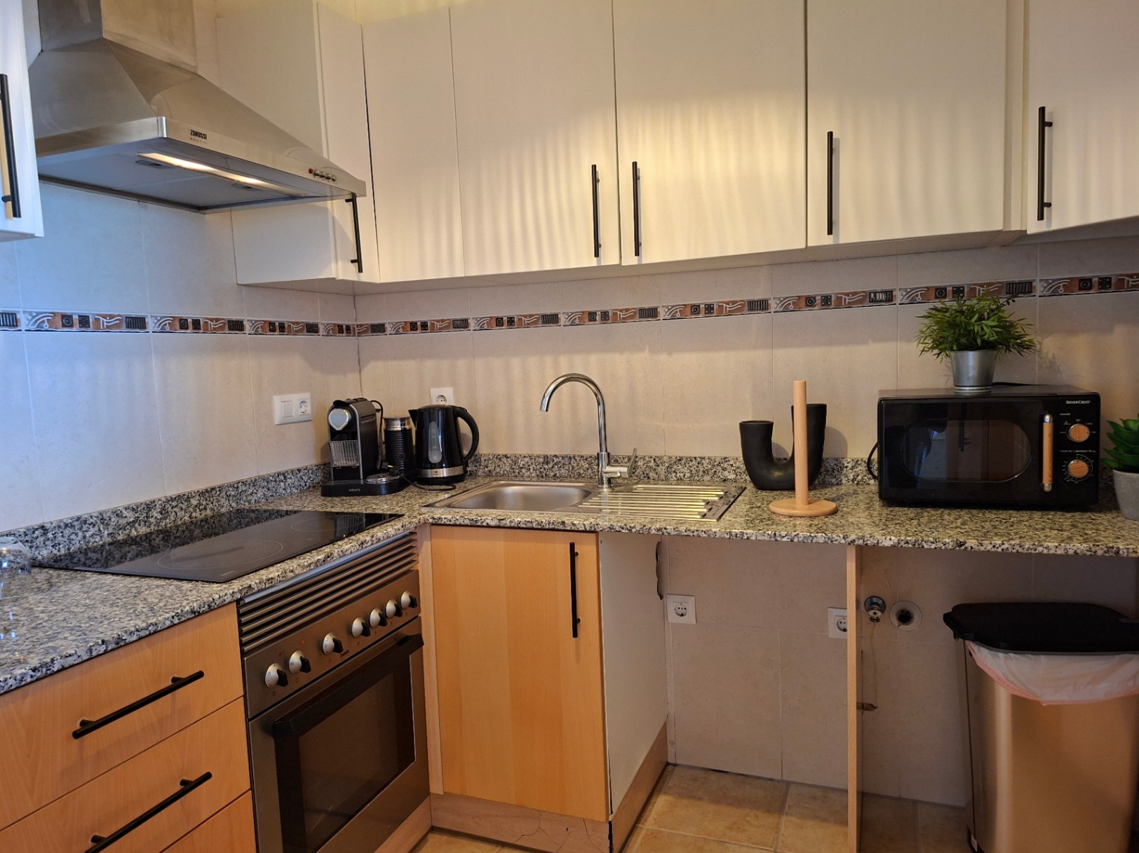 Apartamentos junto al golf en La Sella, con vistas al Montgó y al mar