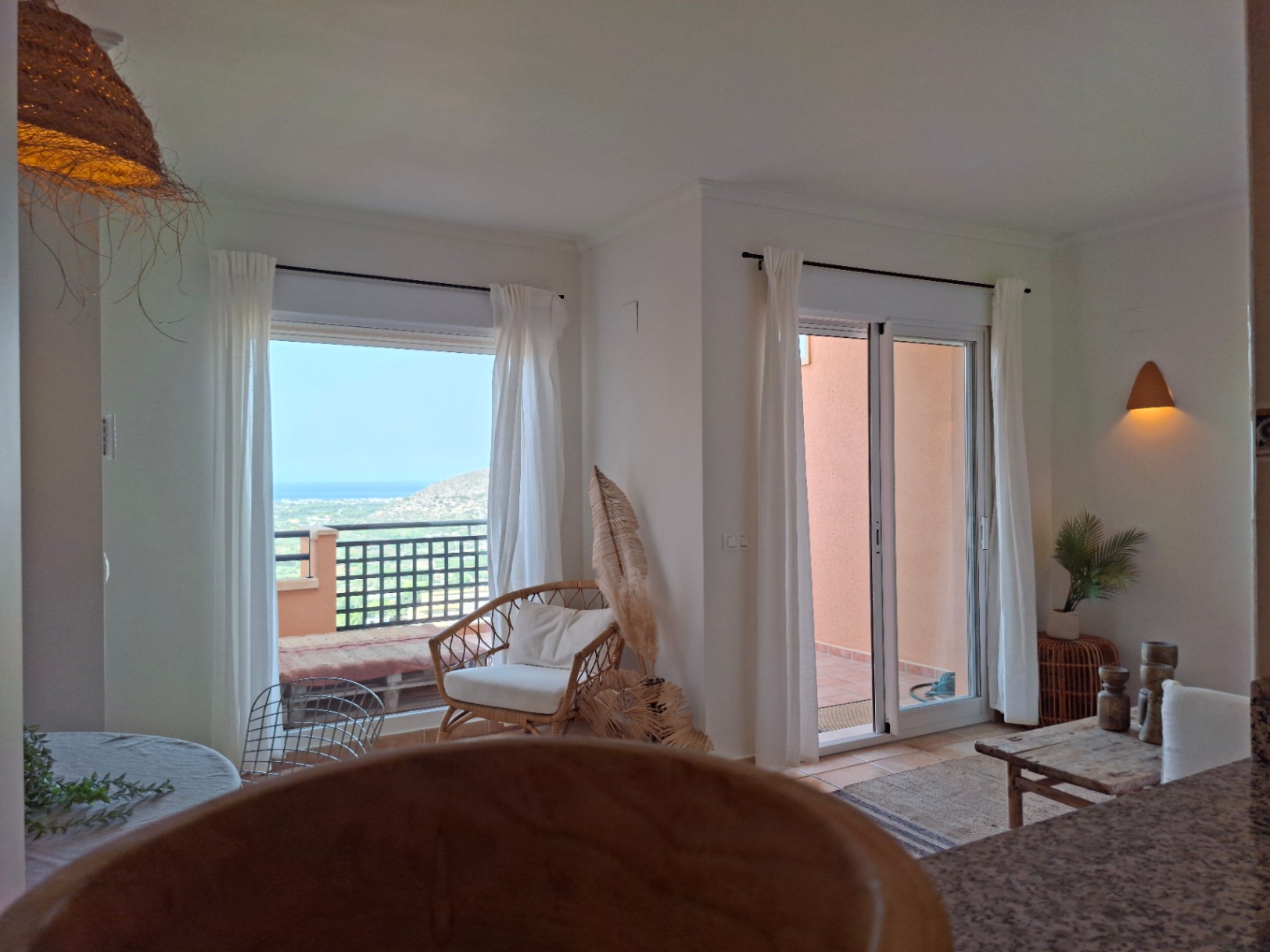 Apartamentos junto al golf en La Sella, con vistas al Montgó y al mar
